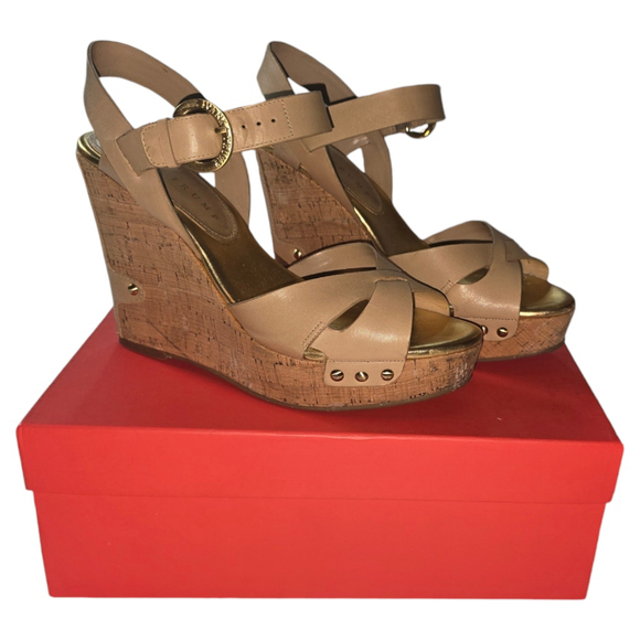 Ivanka Trump Shoes - Vintage Women's Ivanka Trump Ithalina Beige Cork Wedge Leatger Sandals Size 8.5
